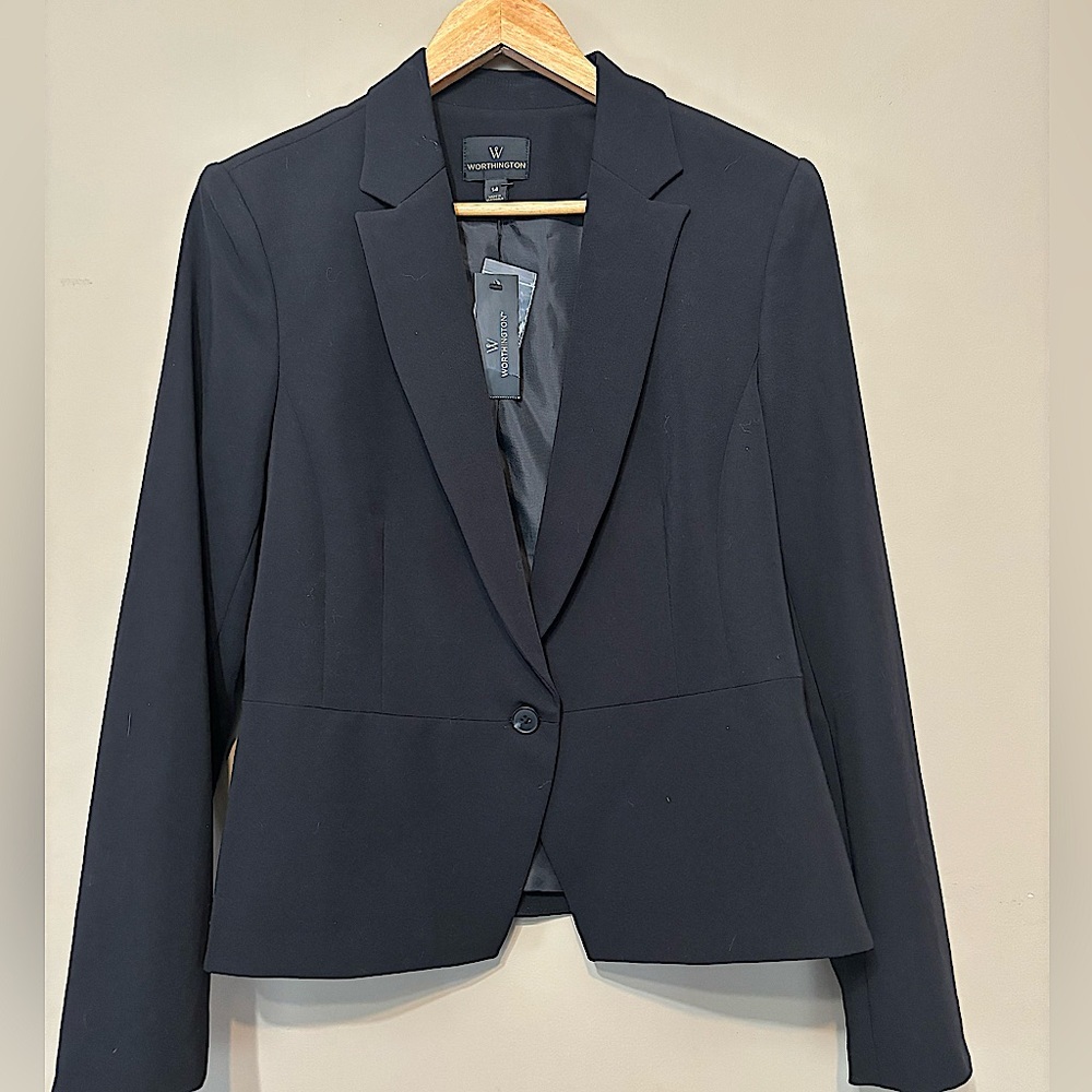 WORTHINGTON NWT Black Blazer